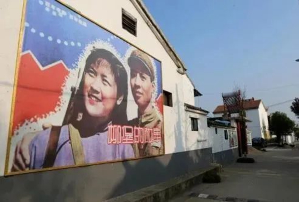 “二妹子”民兵活動中心成為江蘇省黨員教育實景課堂示范點。江蘇鄉(xiāng)村規(guī)劃建設(shè)研究會供圖