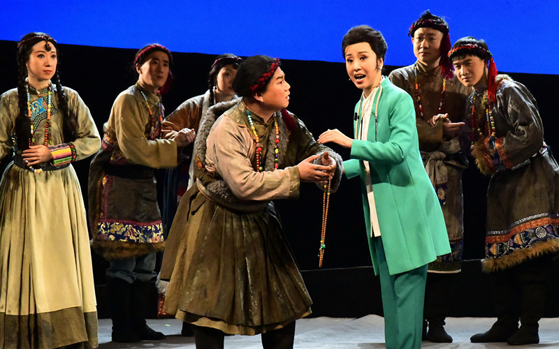 3、這是在全國(guó)地方戲演出中心所演出的評(píng)劇《藏地彩虹》劇照（唐召明2020年12月22日攝）_副本.jpg