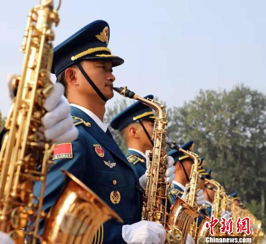 等待10余年西藏高原軍人的“閱兵夢(mèng)”照進(jìn)現(xiàn)實(shí)