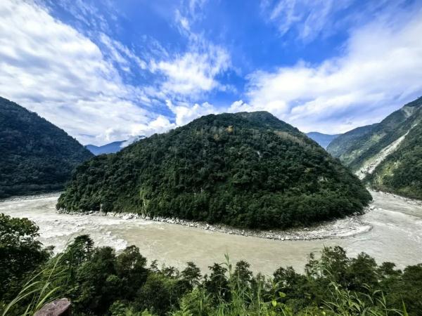 幾代建設(shè)者，歷經(jīng)半個多世紀完成！這是一條怎樣的公路？